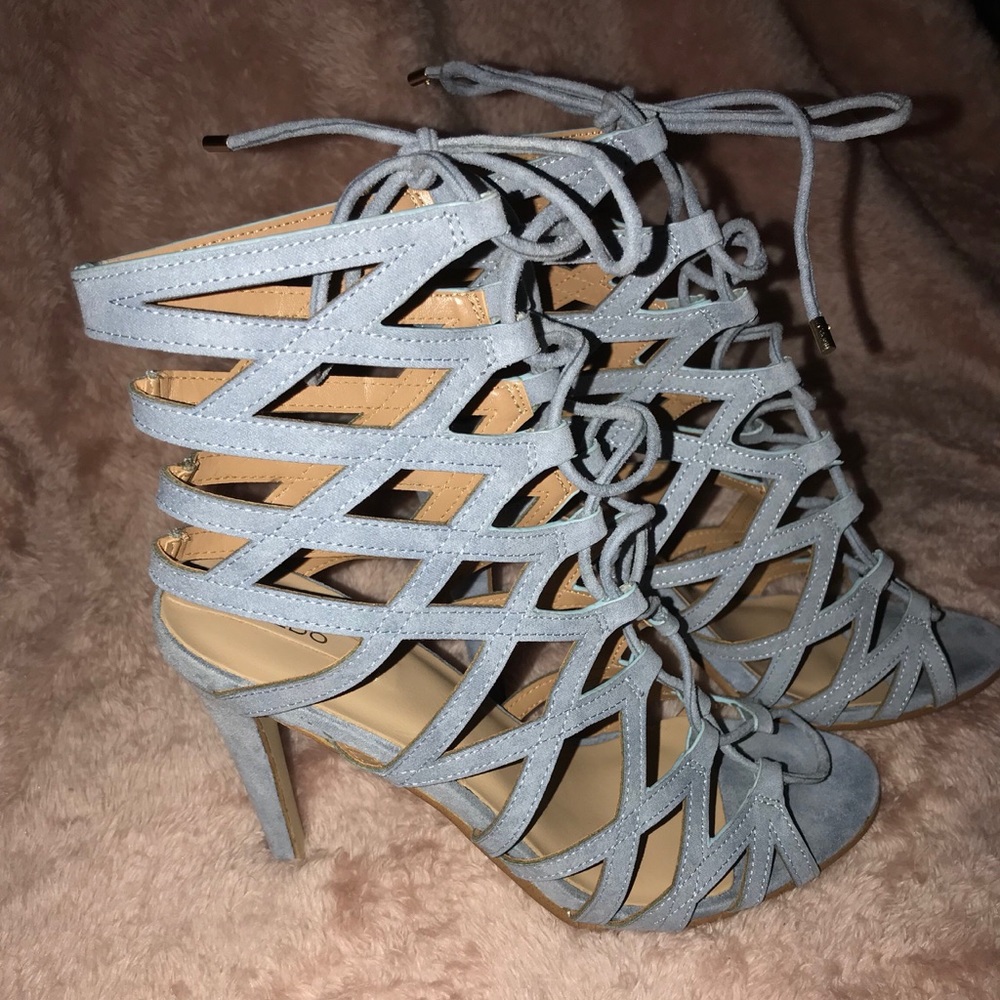 BABY BLUE LACE UP HEELS❤️